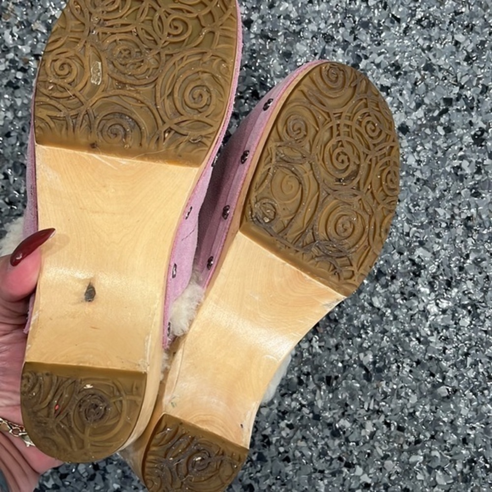 Ugg Australia women’s pink suede clog women’s size 4 - Picture 11 of 12